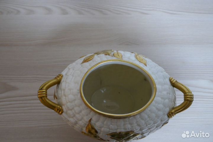 Ваза Royal Worcester. Англия. 1881 год
