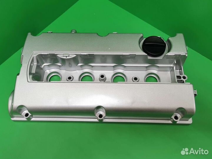 Клапанная крышка Opel Astra, Zafira Vectra Z16XEP