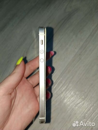 Телефон iPhone 5s на разбор