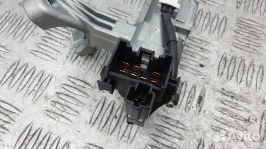 Замок зажигания toyota corolla E12 (LBG17J101)