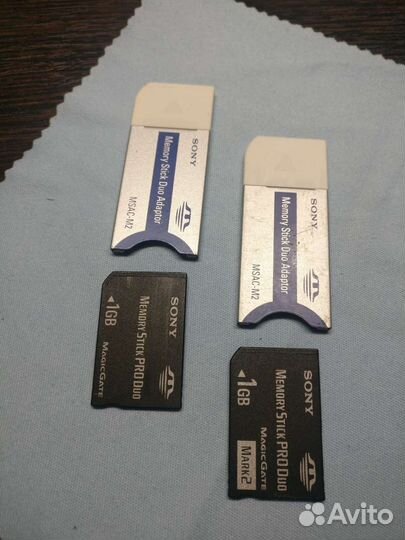 Карта памяти Sony с адаптером 1gb