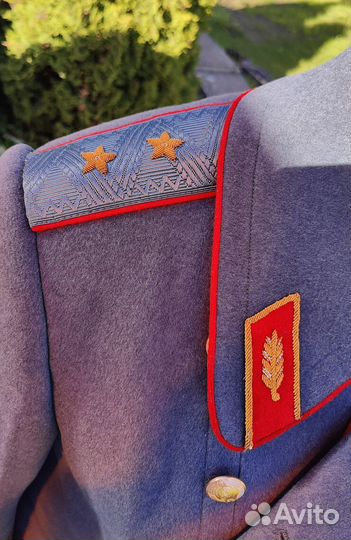 Шинель генеральская