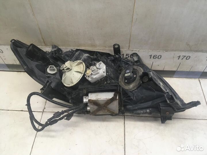 Б/У Б/У Фара левая Сломано одно креплениене