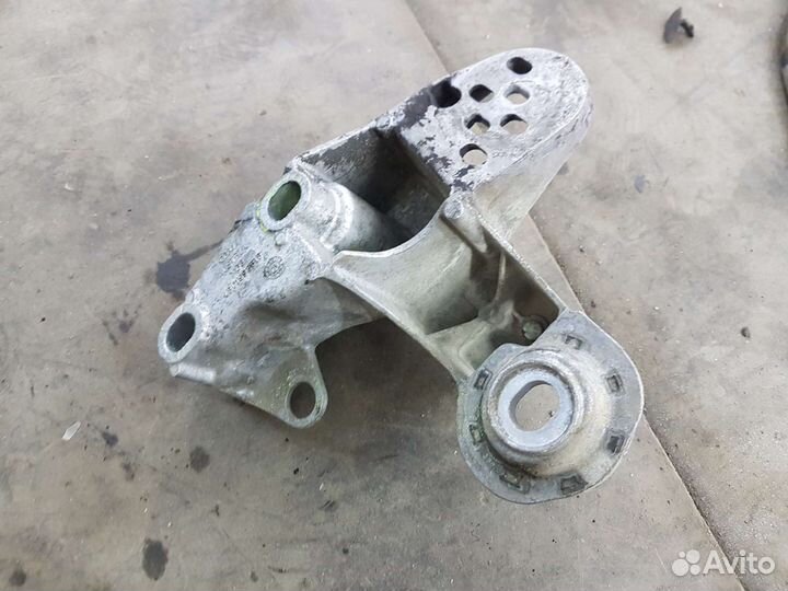 Опора двигателя volkswagen passat b5+
