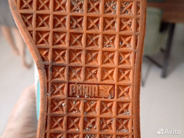 Кроссовки женские