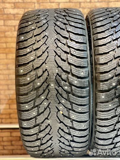 Nokian Tyres Hakkapeliitta 9 SUV 295/40 R21