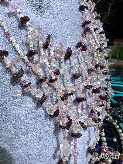 Многослойное колье из натуральных камней