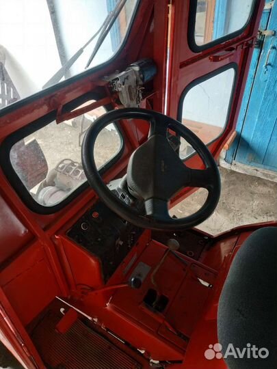 Мини-трактор КУРГАНМАШЗАВОД КМЗ-012, 1996