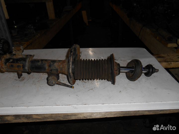 Стойка правая Шевроле Авео Chevrolet Aveo