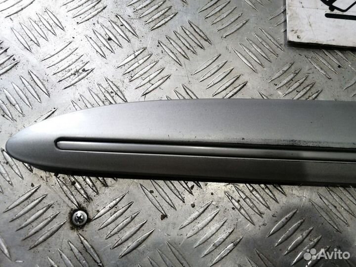 Молдинг задней левой двери Nissan Maxima A33