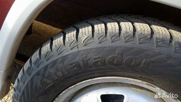 Matador MP 93 Nordicca 215/55 R17 98V
