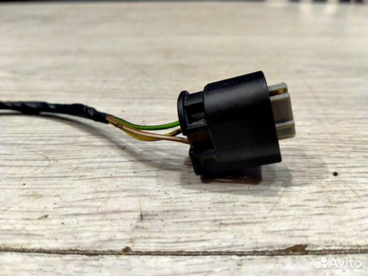 Фишка Bmw X3 E83 M54B25 01/2006