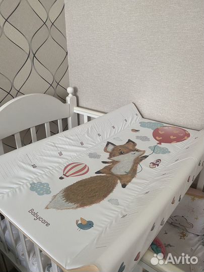 Пеленальная доска на кроватку