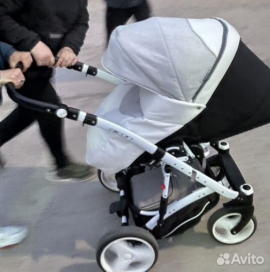 Коляска 2 в 1 эко кожа