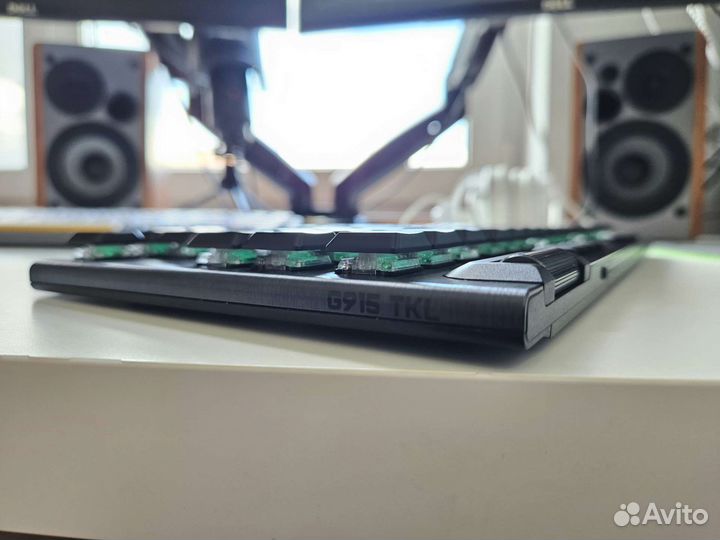Logitech g915 tkl clicky