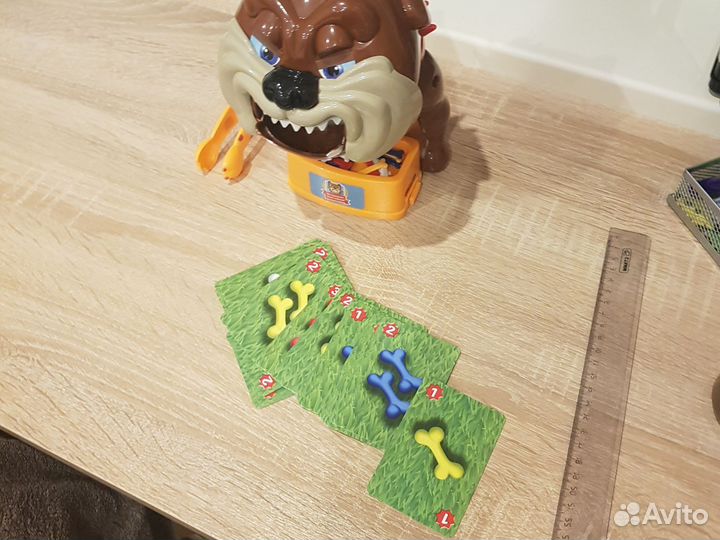 Игрушка злая собака