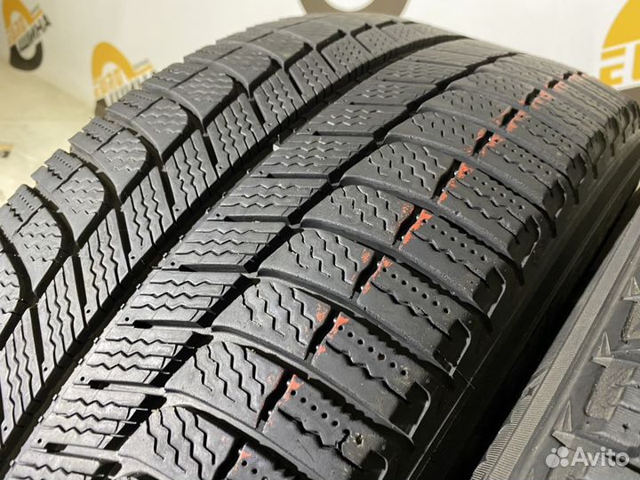 Michelin X-Ice XI3 235/55 R17