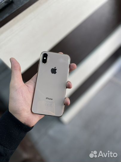 iPhone Xs, 64 ГБ
