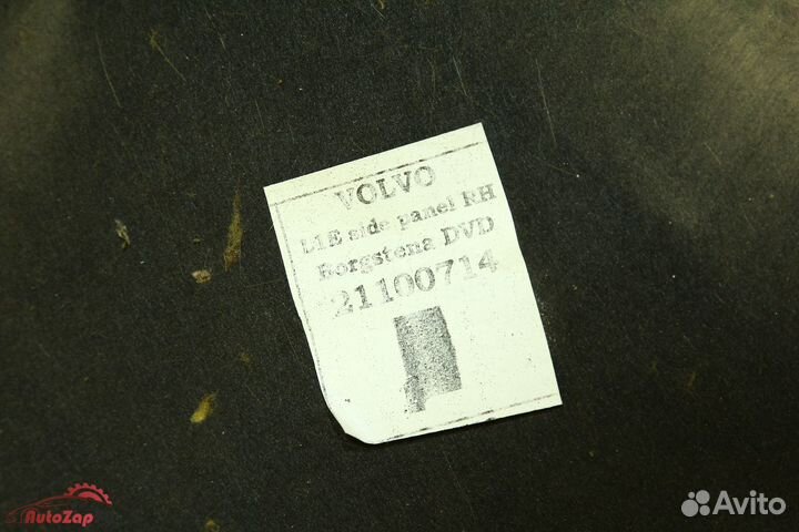 Volvo FM Обшивка кабины правая задняя