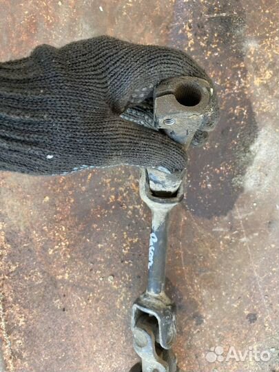 Рулевой кардан крестовина Mitsubishi Pajero Sport