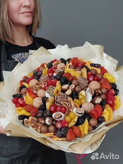 Съедобные букеты из сухофруктов и орехов