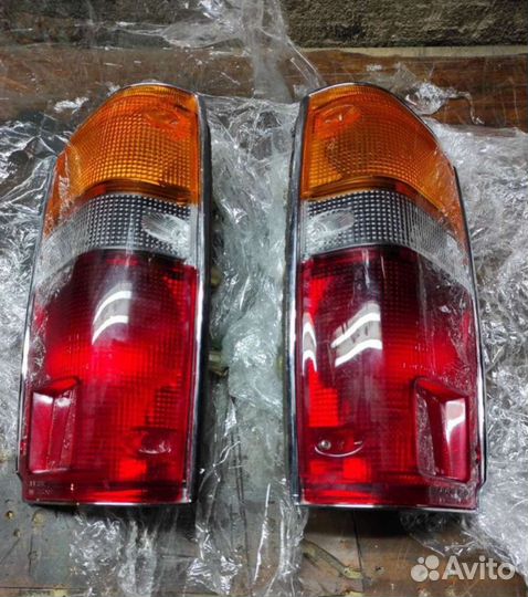 Задние фонари Toyota 4Runner