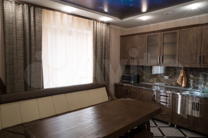 Коттедж 170 м² на участке 10 сот.