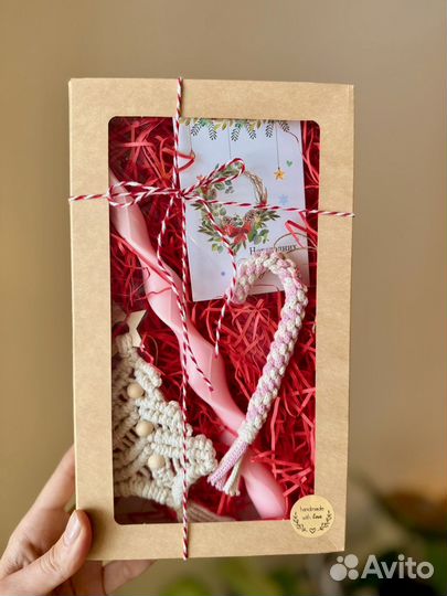 Новогодний подарочный бокс