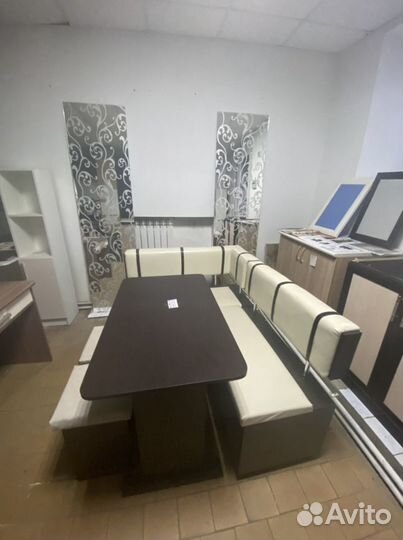 Кухонный уголок