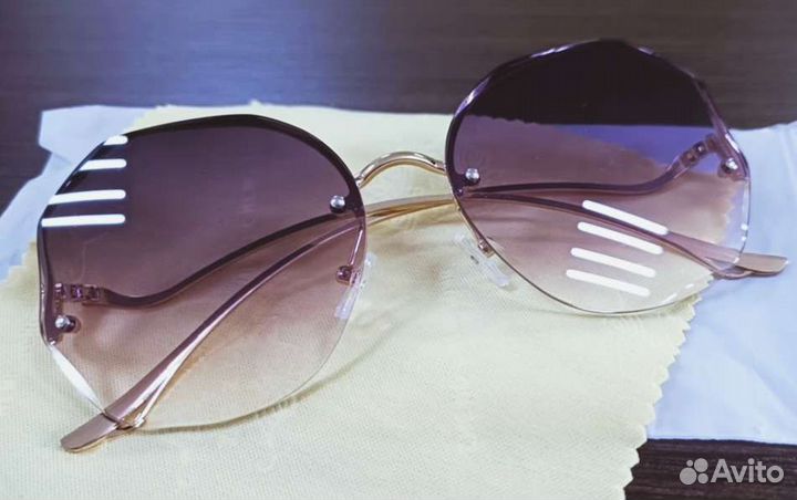 Солнцезащитные очки,женские