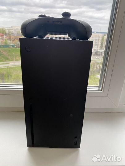 Xbox series x(1tb)