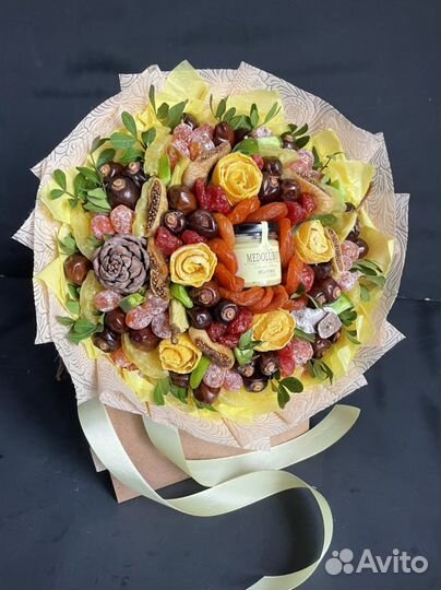 Букет учителю, воспитателю, выпускной