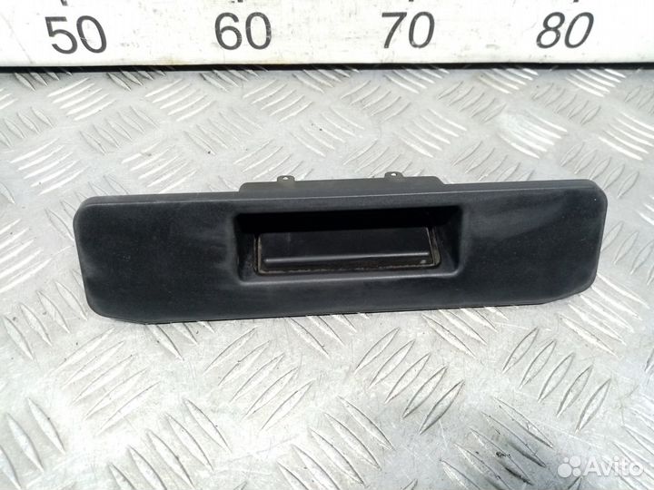 Б/У Ручка двери багажника наружная#001