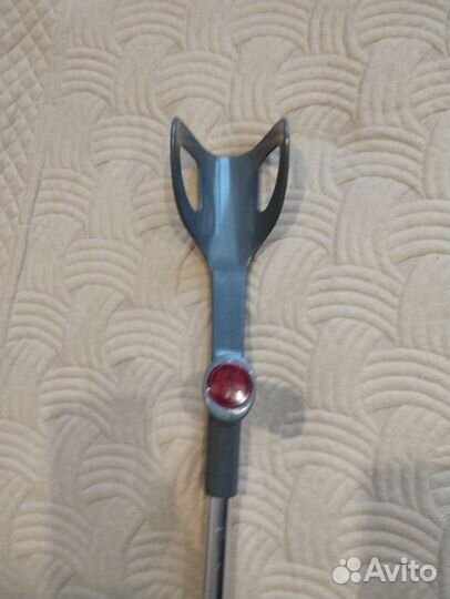 Костыль с опорой под локоть