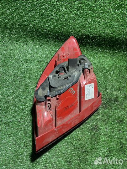 Фонарь задний правый Renault symbol