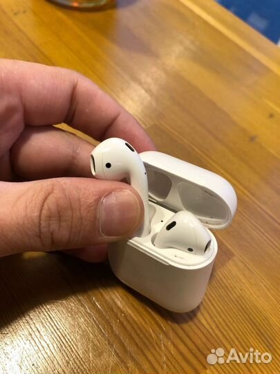 Airpods 2