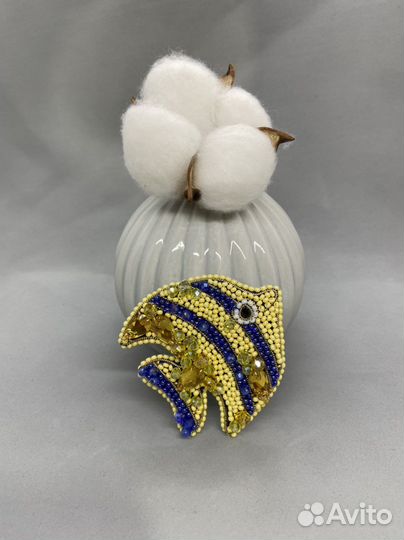 Брошь рыбка