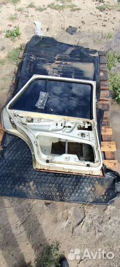 Дверь задняя левая Фольксваген Джетта 2