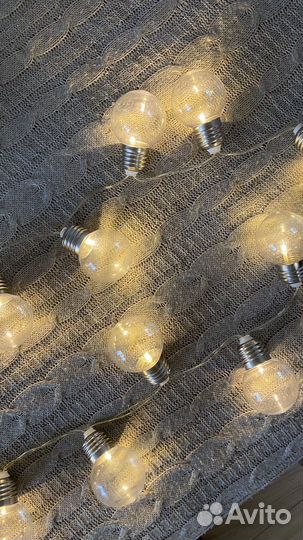 Гирлянда с лампочками