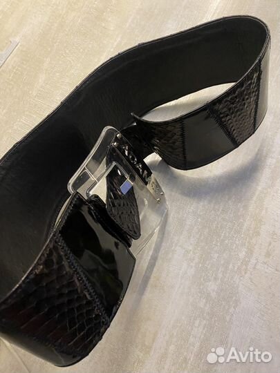 Ремень новый вставки из кожи питона