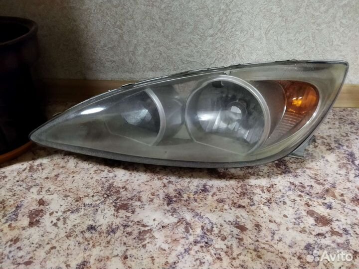 Левая фара