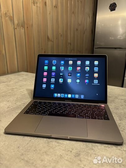 MacBook pro 13 512GB (TouchBar / I5 3,1gh)