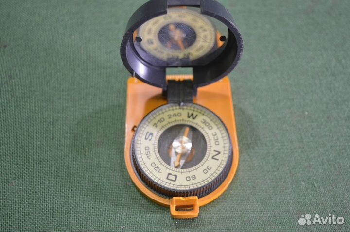 Компас туристический 