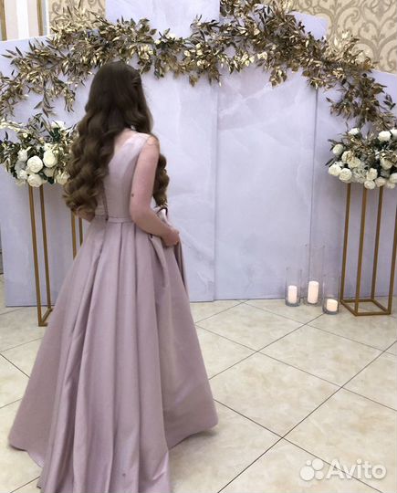 Вечернее платье
