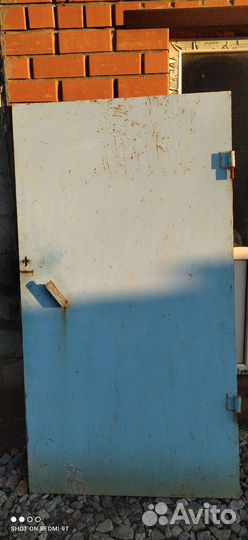 Металлическая дверь бу