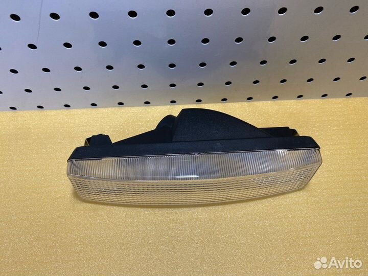 Габаритный фонарь Scania