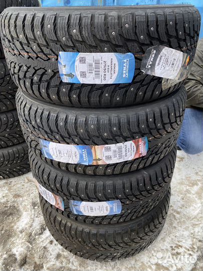 Nokian Tyres Hakkapeliitta 9 SUV 275/50 R20