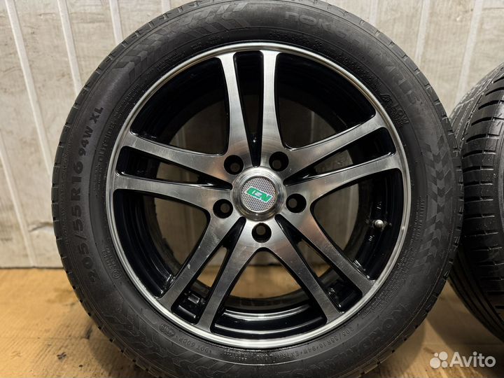 Летние колеса R16, 5:114.3. Nokian 205/55/16