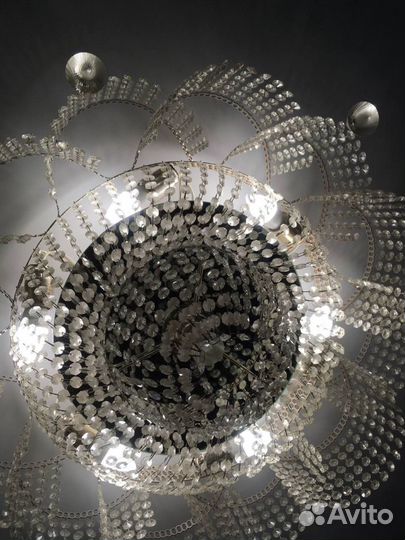 Люстра хрусталь. 73 х 31 см. На 6 ламп