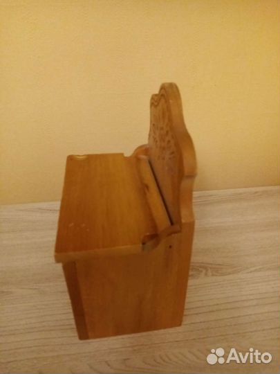 Шкатулка деревянная резная